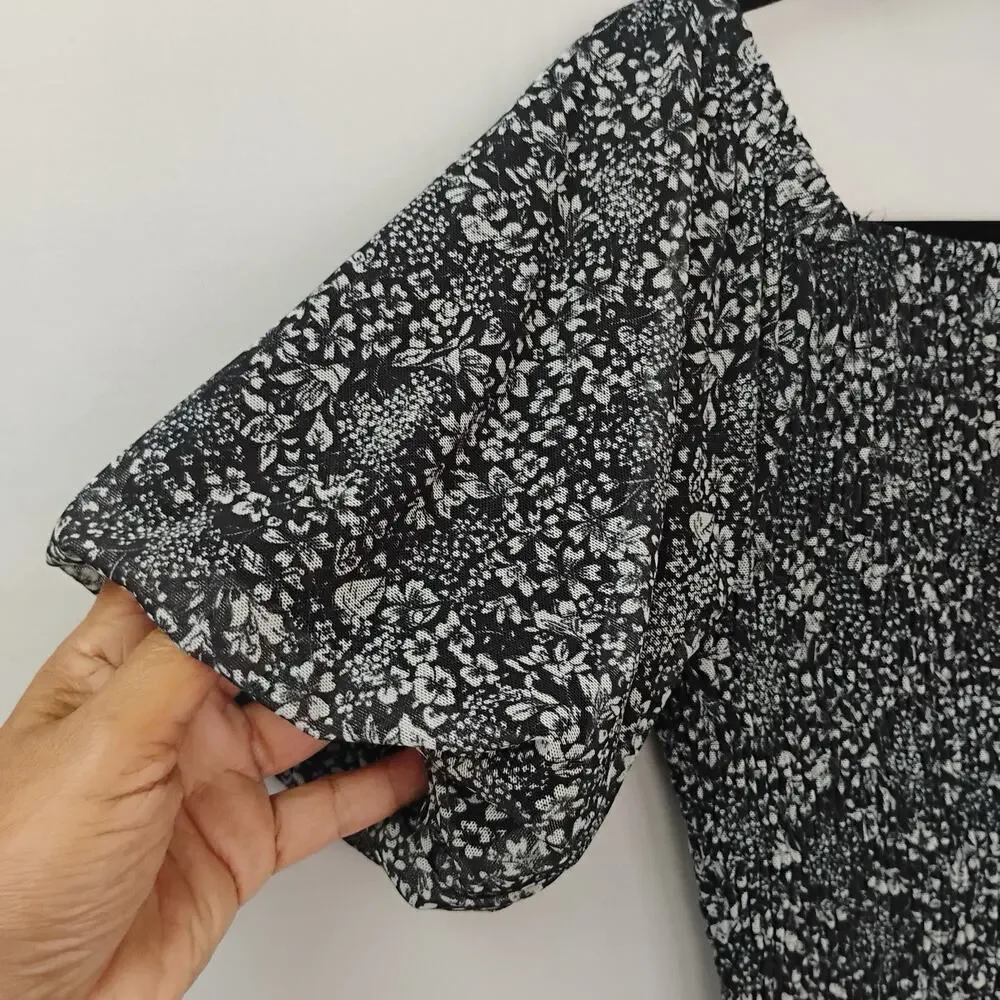 Anthropologie Aurelia Smocked Top Black & White Floral S Puff‎ Sleeve